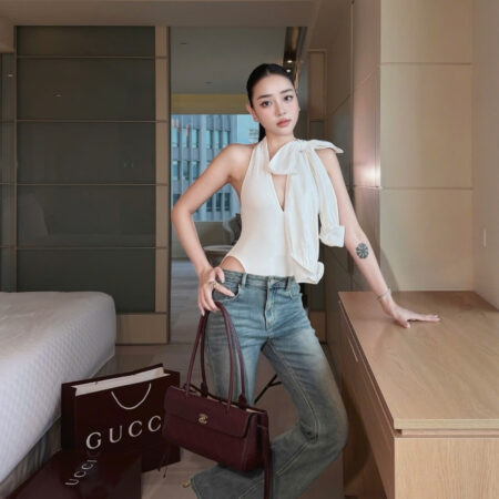 A- ÁO SUIT NƠ CỘT